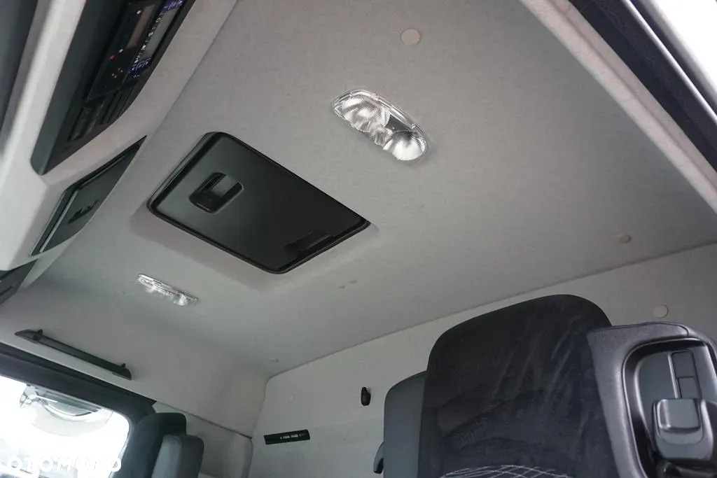 Mercedes-Benz ANTOS / 2535 / EURO 6 / CHŁODNIA + WINDA / 23 PALETY / OŚ SKRĘTNA - 17