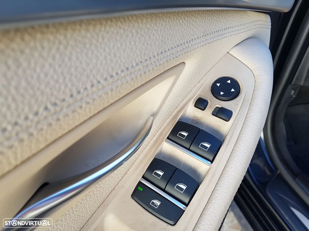 BMW 520 d Touring Aut. Luxury Line - 14