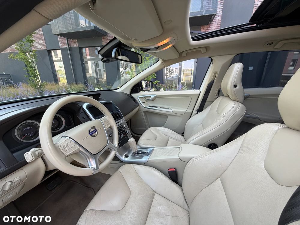 Volvo XC 60 D4 Geartronic Summum - 3