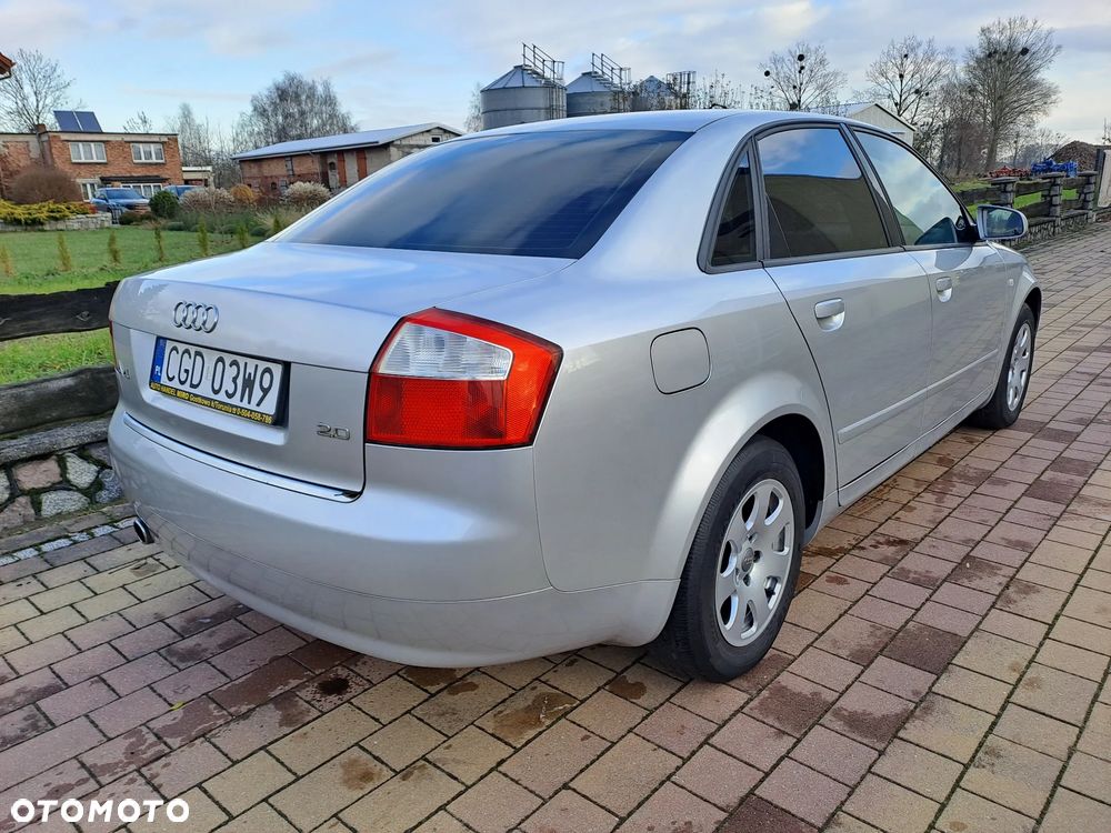 Audi A4 Limousine - 6