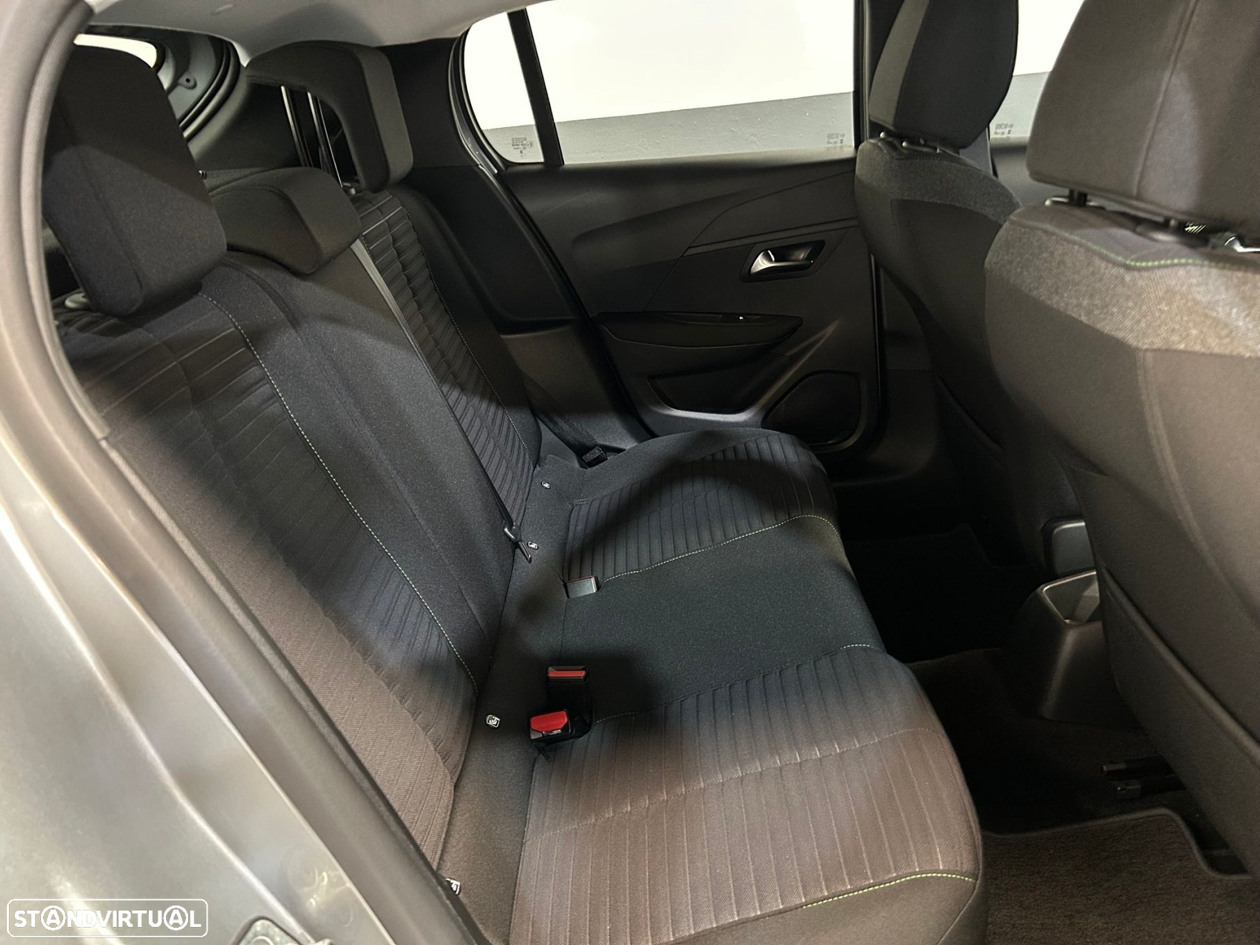 Peugeot 208 1.2 PureTech Active Pack - 16
