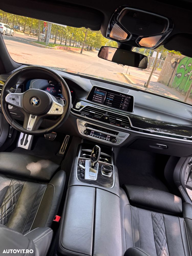 BMW Seria 7 - 11