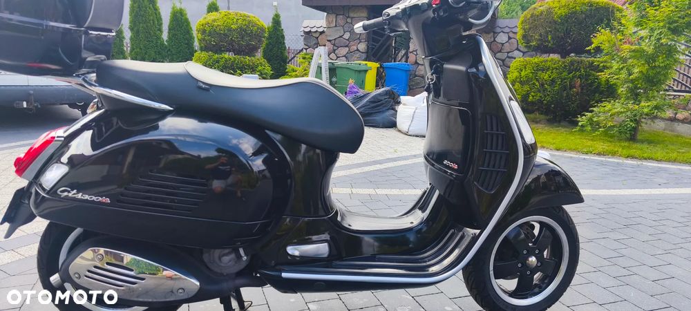Vespa GTS - 3
