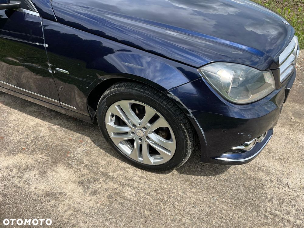 Mercedes-Benz Klasa C 220 CDI DPF Automatik BlueEFFICIENCY Avantgarde - 10