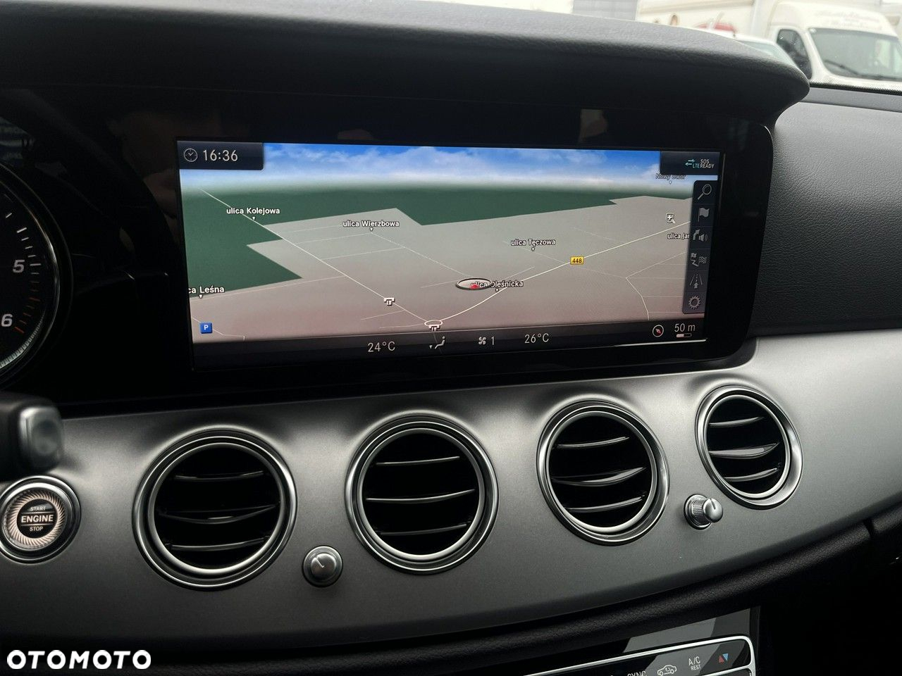 Mercedes-Benz Klasa E - 27