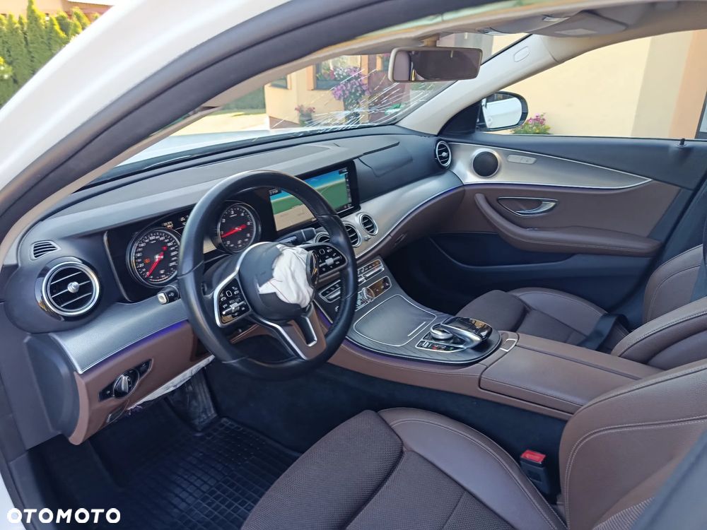Mercedes-Benz Klasa E 220 d 9G-TRONIC - 14