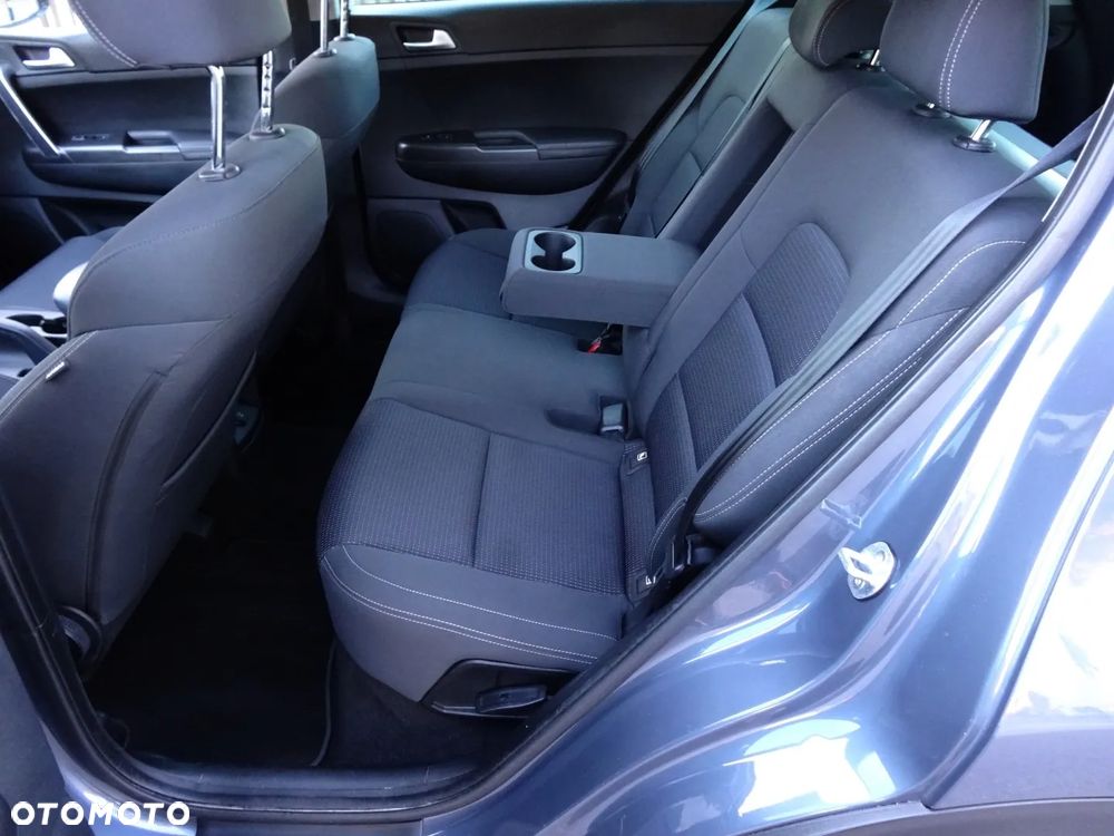 Kia Sportage 1.7 CRDI 2WD Dream-Team Edition - 23