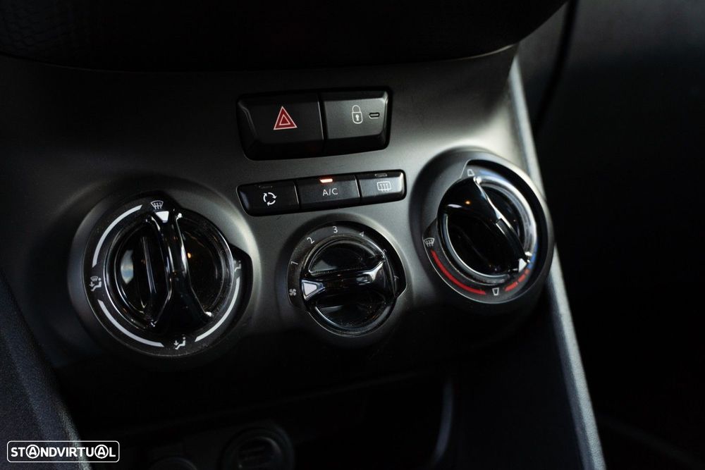 Peugeot 2008 1.6 BlueHDi Style - 39