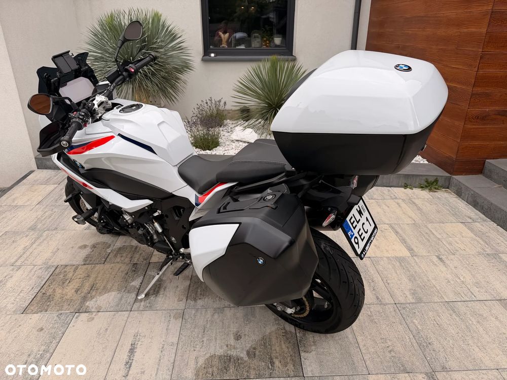 BMW XR - 3