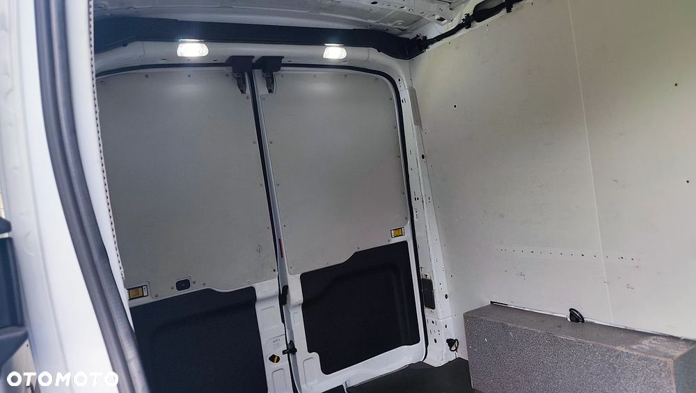 Ford Transit - 39