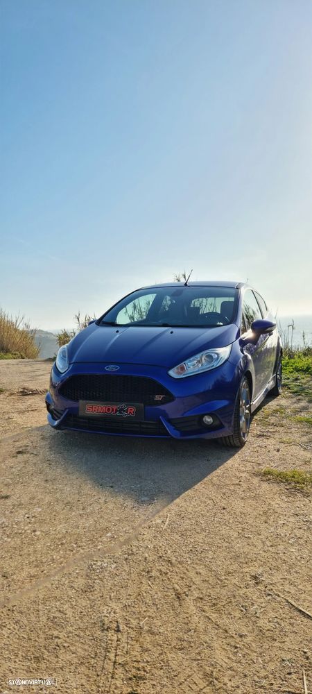 Ford Fiesta 1.6 EcoBoost ST - 4
