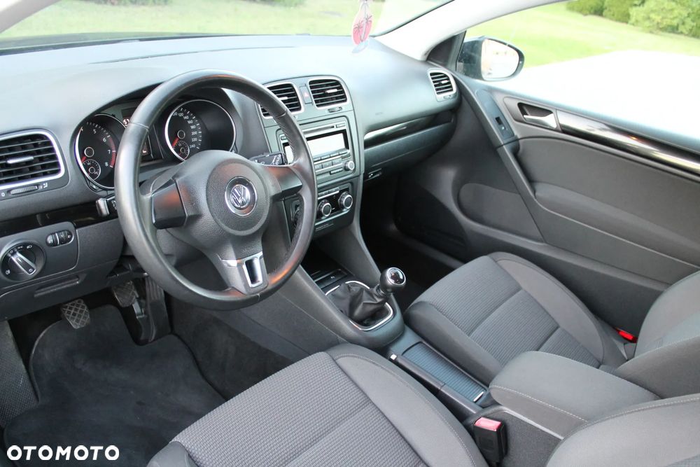 Volkswagen Golf - 21