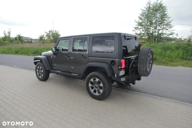 Jeep Wrangler - 33