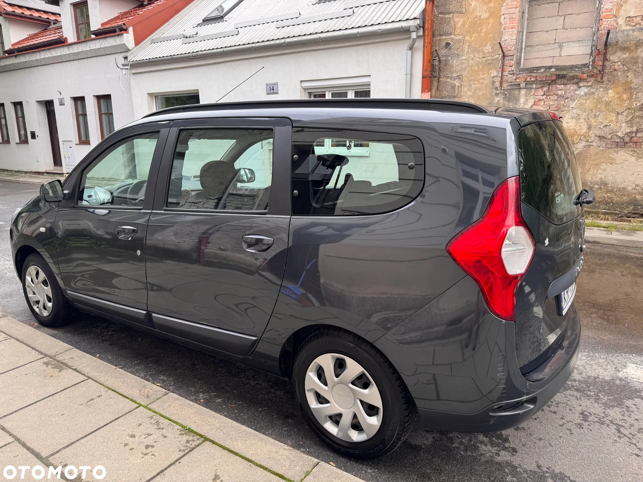 Dacia Lodgy 1.6 SCe Laureate S&S - 8