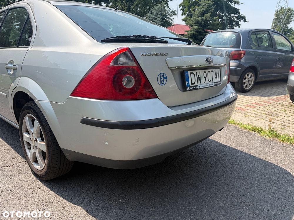 Ford Mondeo 1.8 SCi Ghia - 21