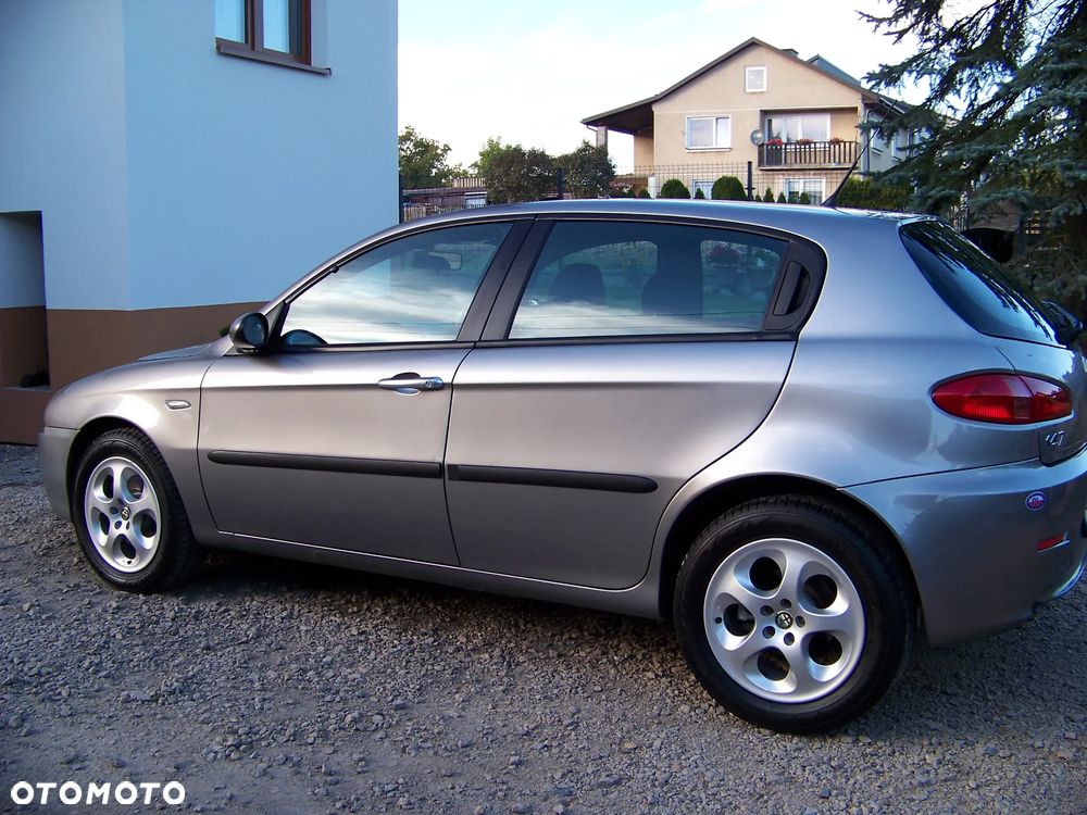 Alfa Romeo 147 - 5