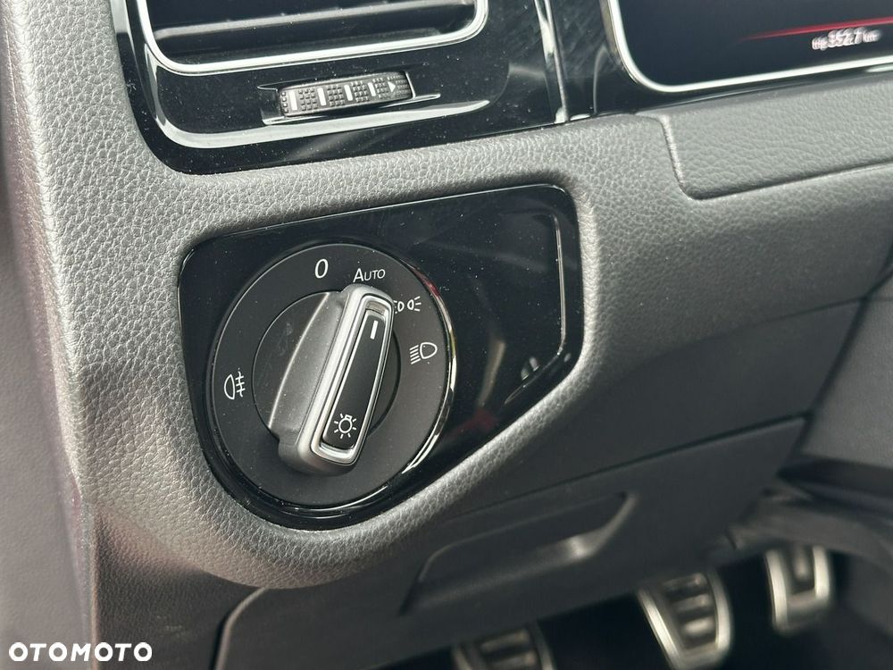 Volkswagen Golf 2.0 TSI BMT GTI Performance - 11