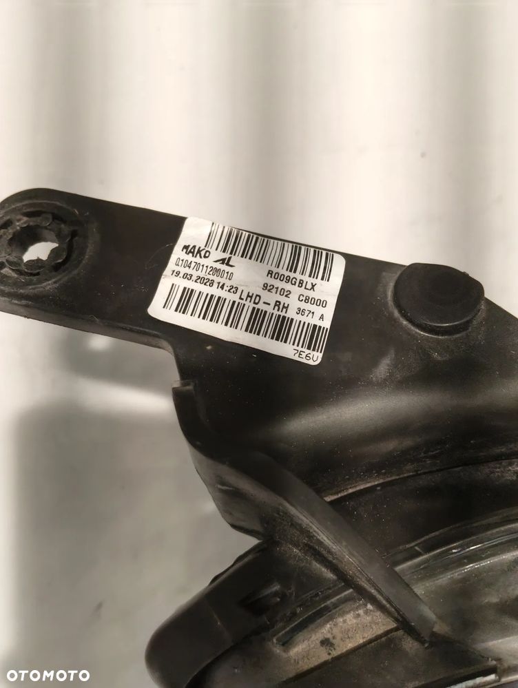 Hyundai i20 LAMPA ZW PRZÓD STRONA PRAWA 92102C8000 - 3