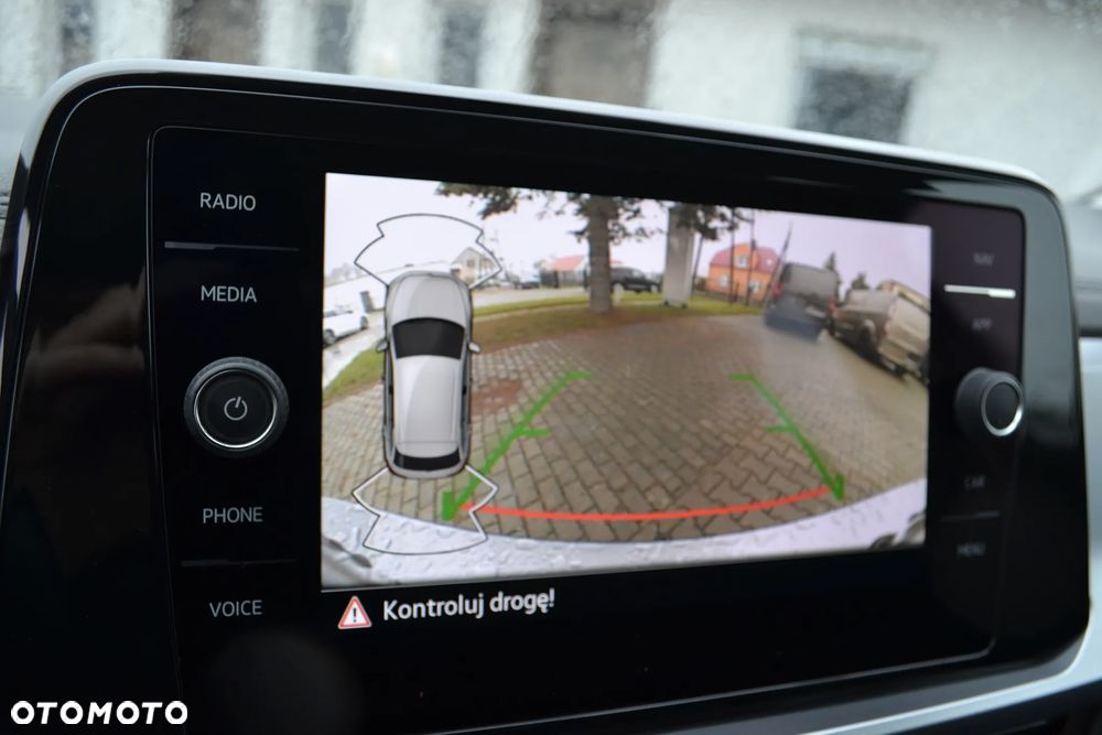 Volkswagen T-Roc 1.5 TSI OPF DSG Life - 17