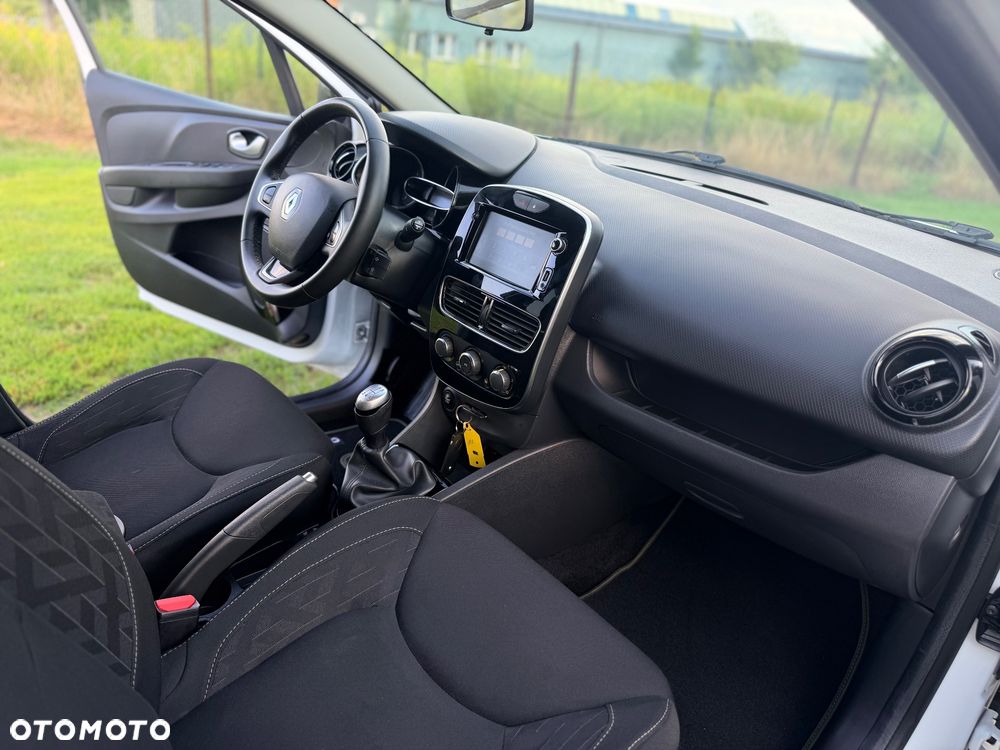 Renault Clio - 18