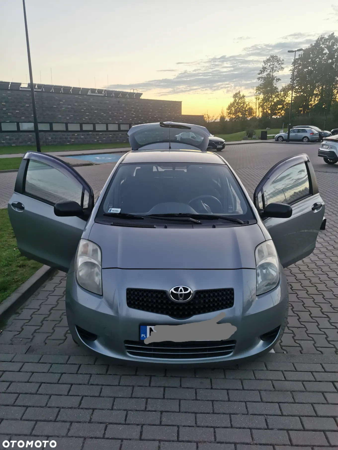 Toyota Yaris - 6