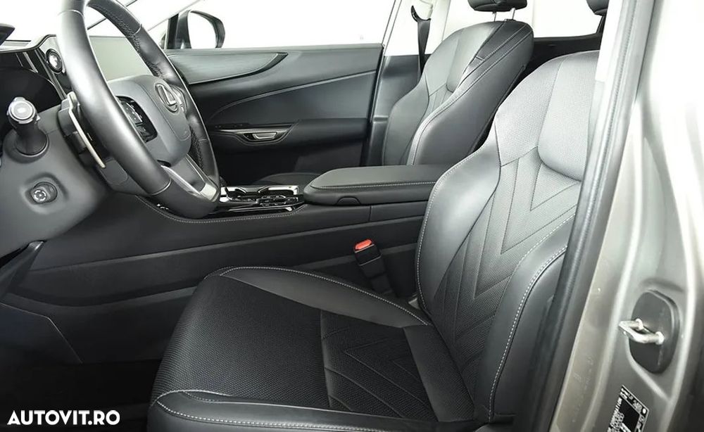 Lexus Seria NX 450h+ E-FOUR Luxury - 8