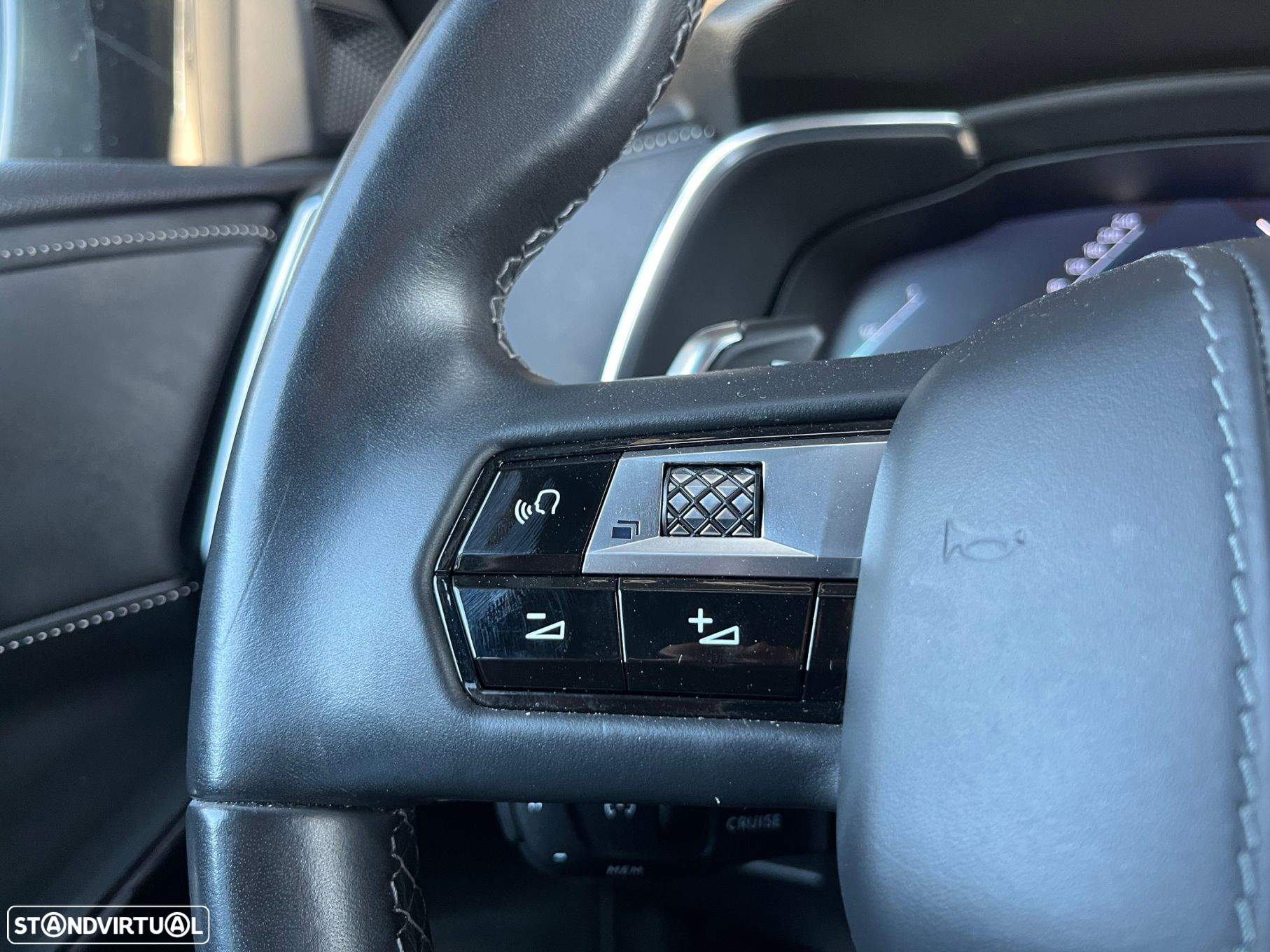 DS DS7 Crossback - 25