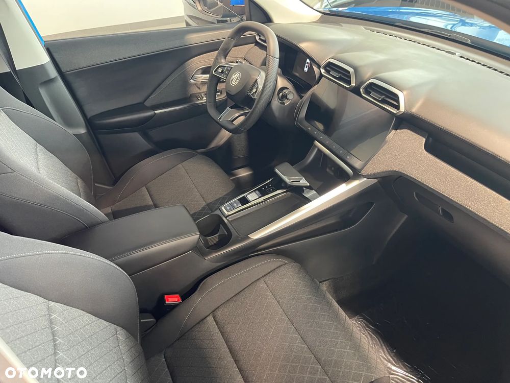 MG ZS Hybrid+ - 14