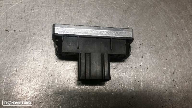 COMANDO ANTI NEVOEIRO FORD MONDEO IV 2008 -6M2T18C621AC - 2