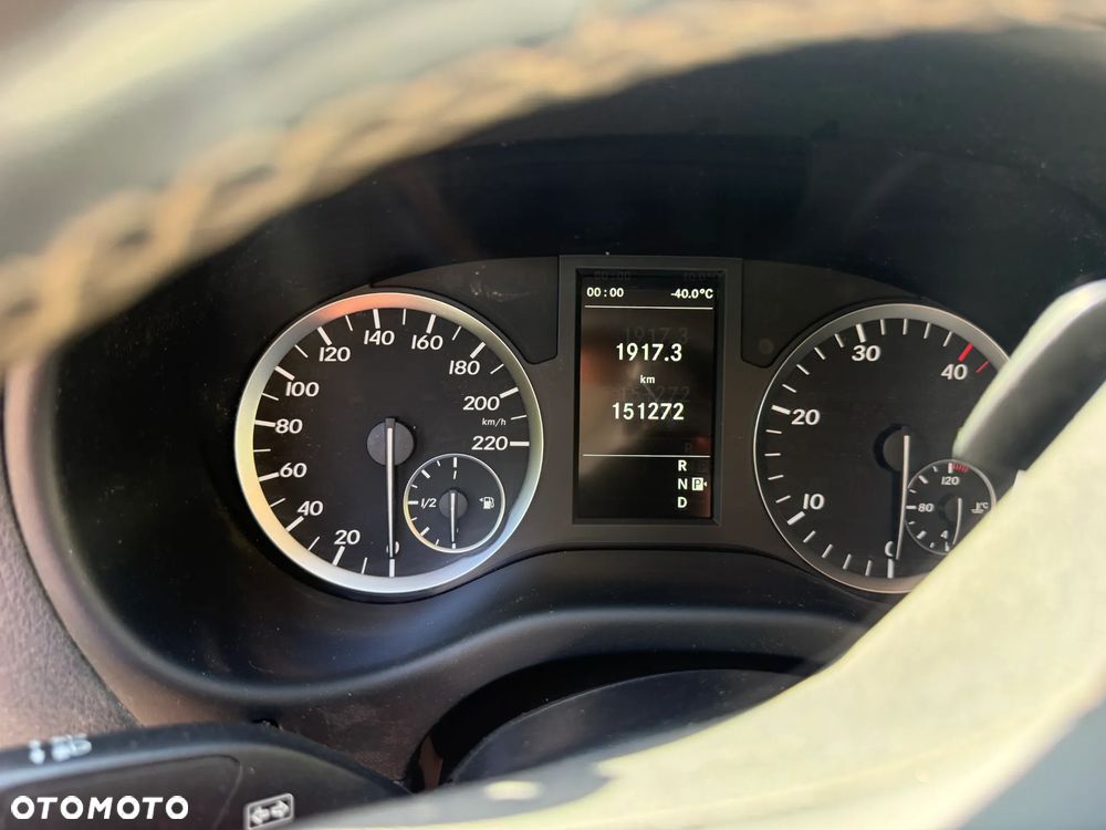 Mercedes-Benz Vito - 9