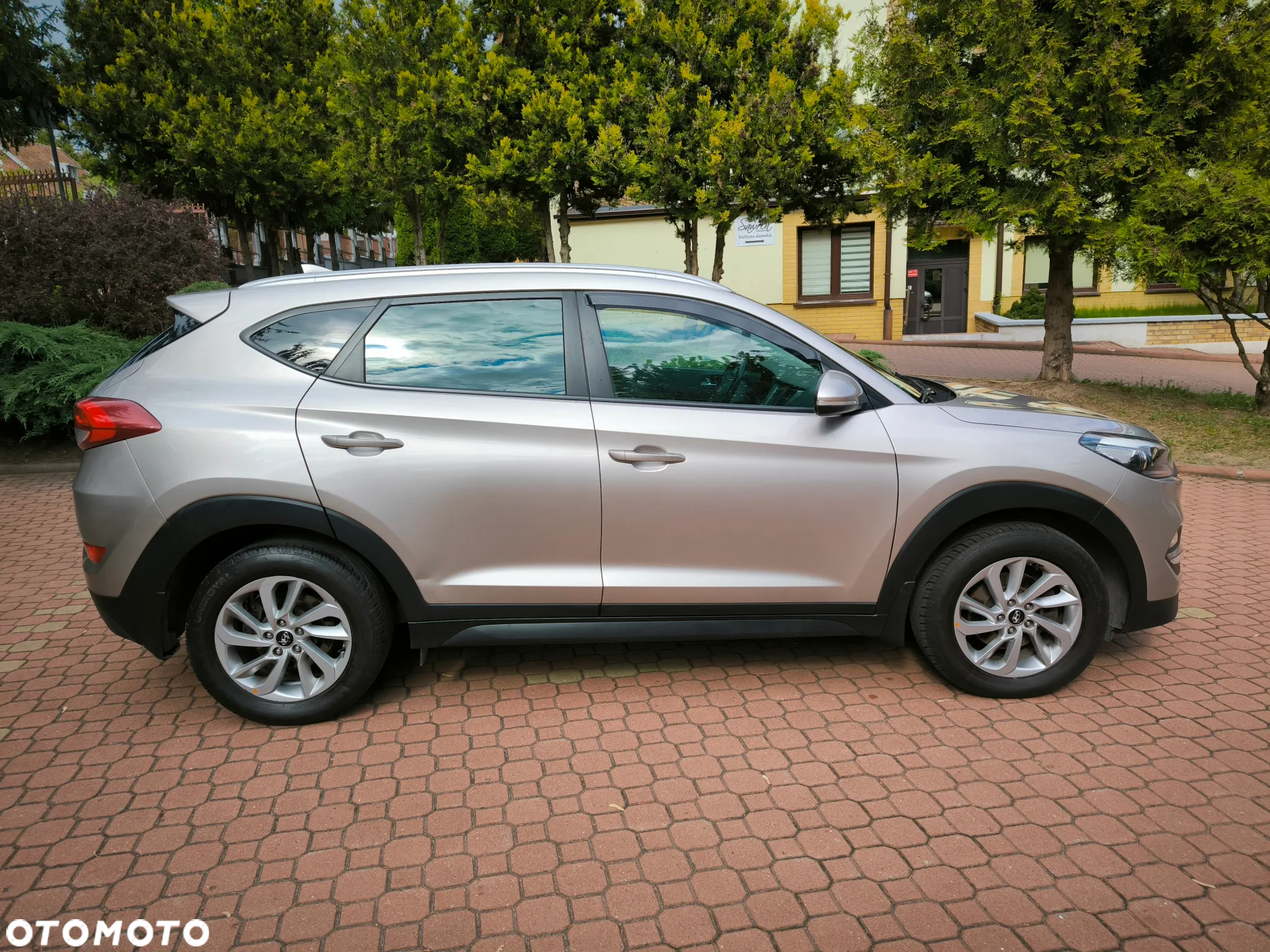 Hyundai Tucson 1.7 CRDI BlueDrive Comfort 2WD DCT - 9