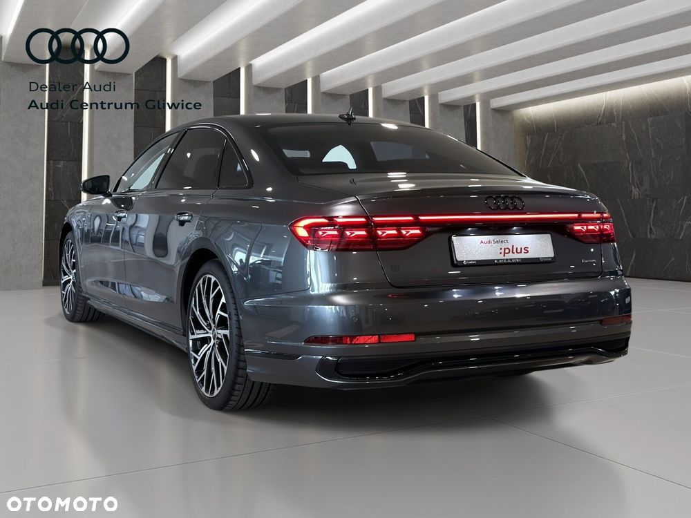Audi A8 - 4