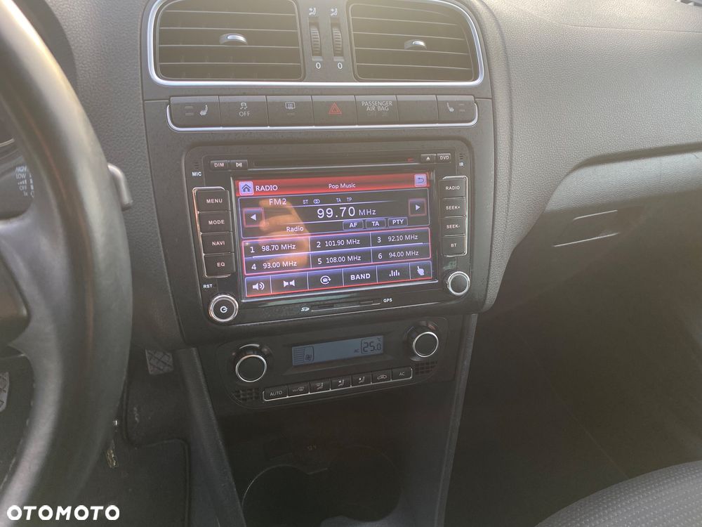 Volkswagen Polo - 17