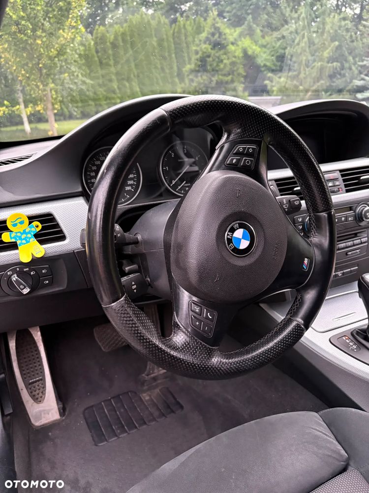 BMW Seria 3 330d xDrive - 18