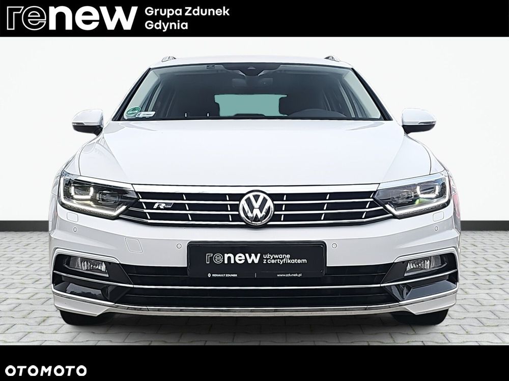 Volkswagen Passat - 2
