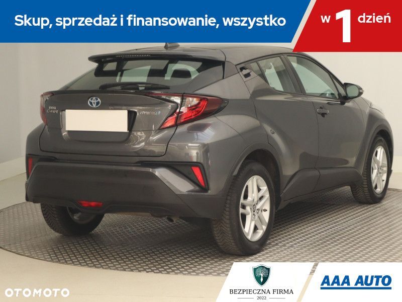 Toyota C-HR - 7