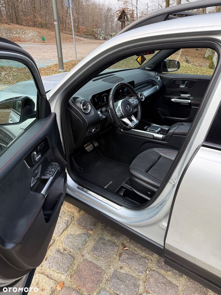 Mercedes-Benz GLB - 19