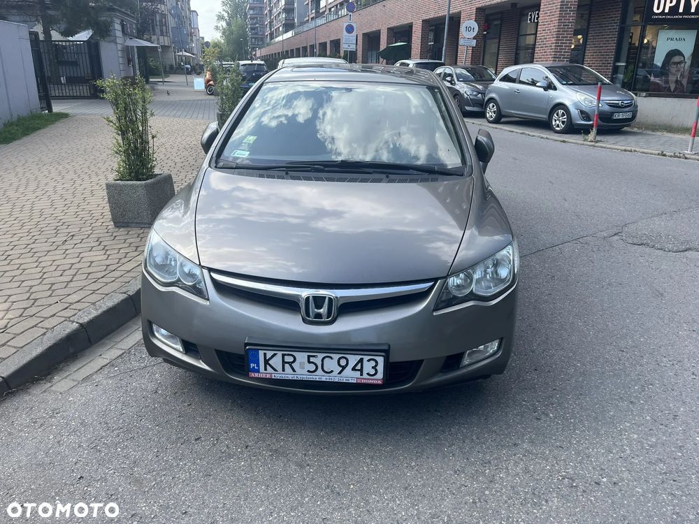 Honda Civic 1.8 Executive - 3
