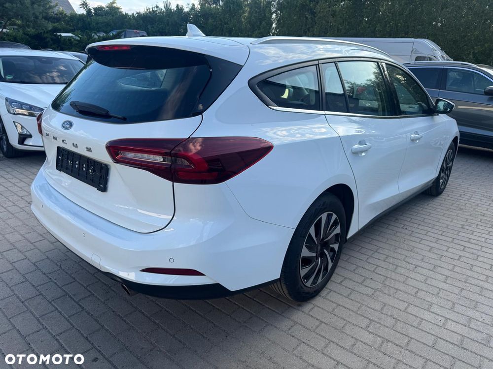 Ford Focus 1.5 EcoBlue Start-Stopp-System TITANIUM - 6