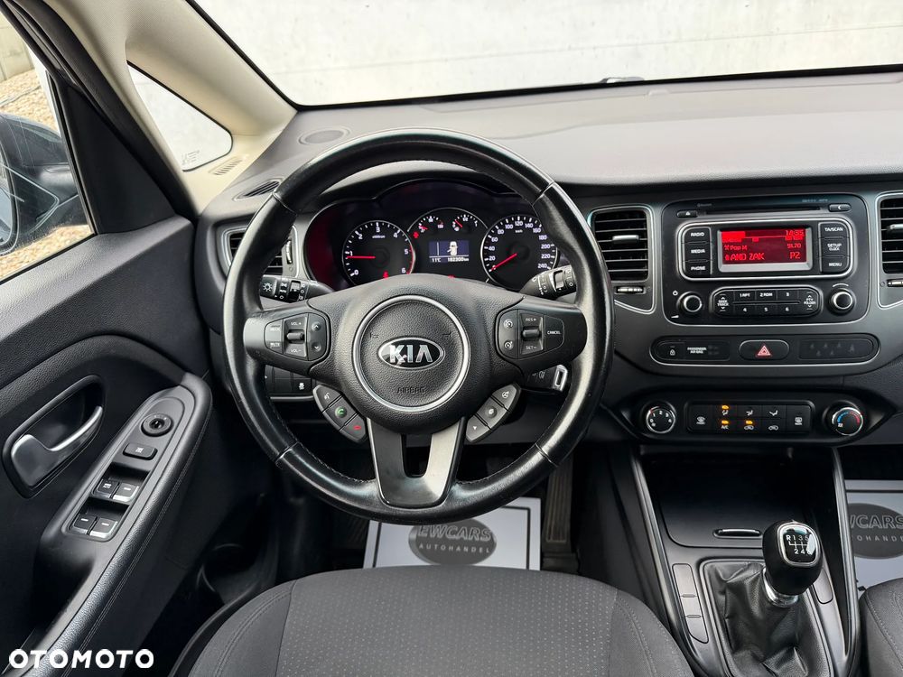 Kia Carens 1.7 CRDi XL 7os - 8