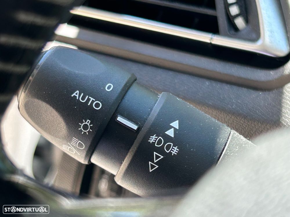 Peugeot 308 SW 1.5 BlueHDi Style - 18