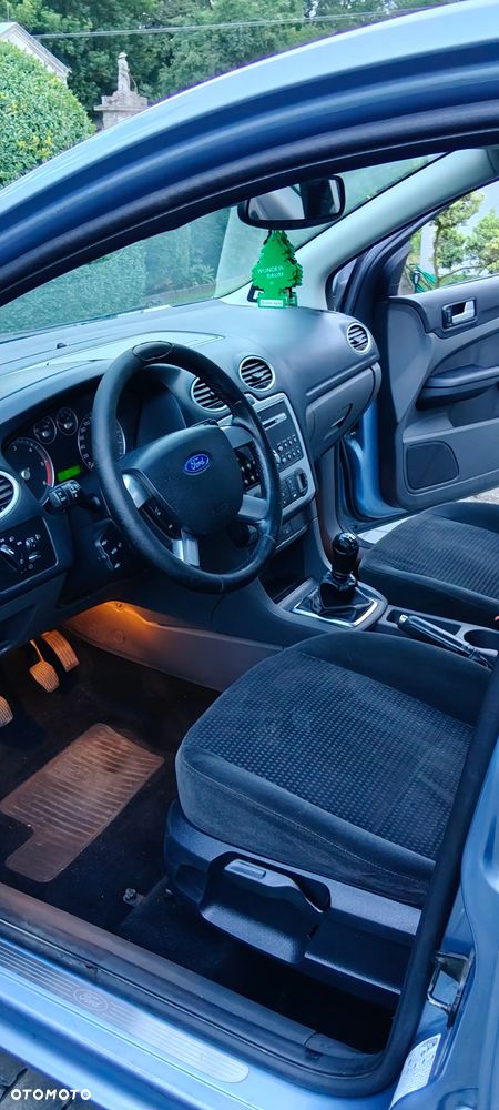 Ford Focus 1.6 TDCi Ghia - 6