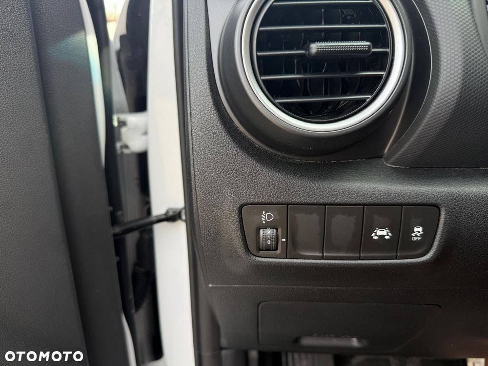 Hyundai Kona - 16