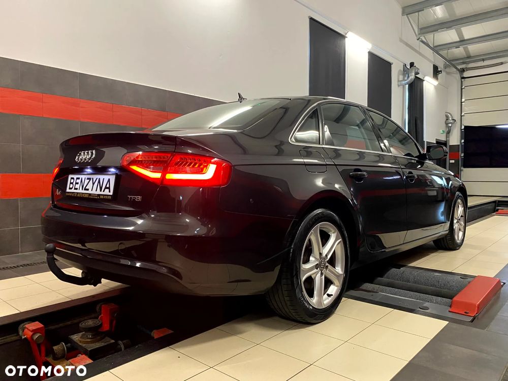 Audi A4 Limousine 1.8 TFSI Attraction - 12