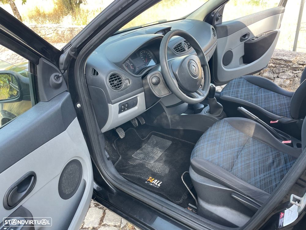Renault Clio 1.2 16V Confort - 20