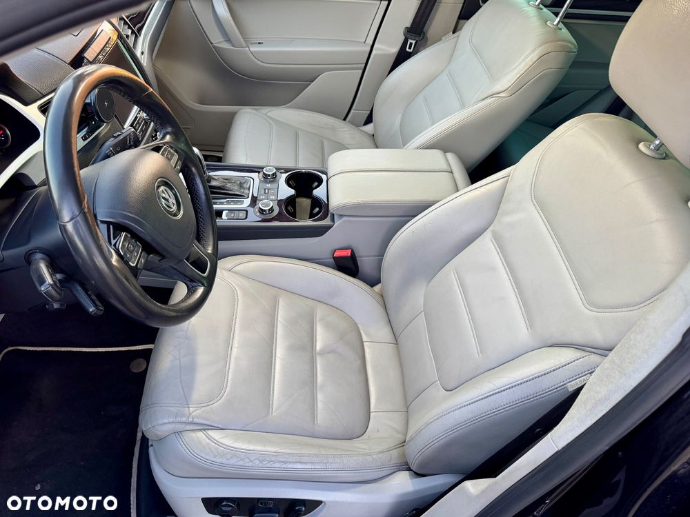 Volkswagen Touareg 3.0 V6 TDI DPF Tiptr - 14