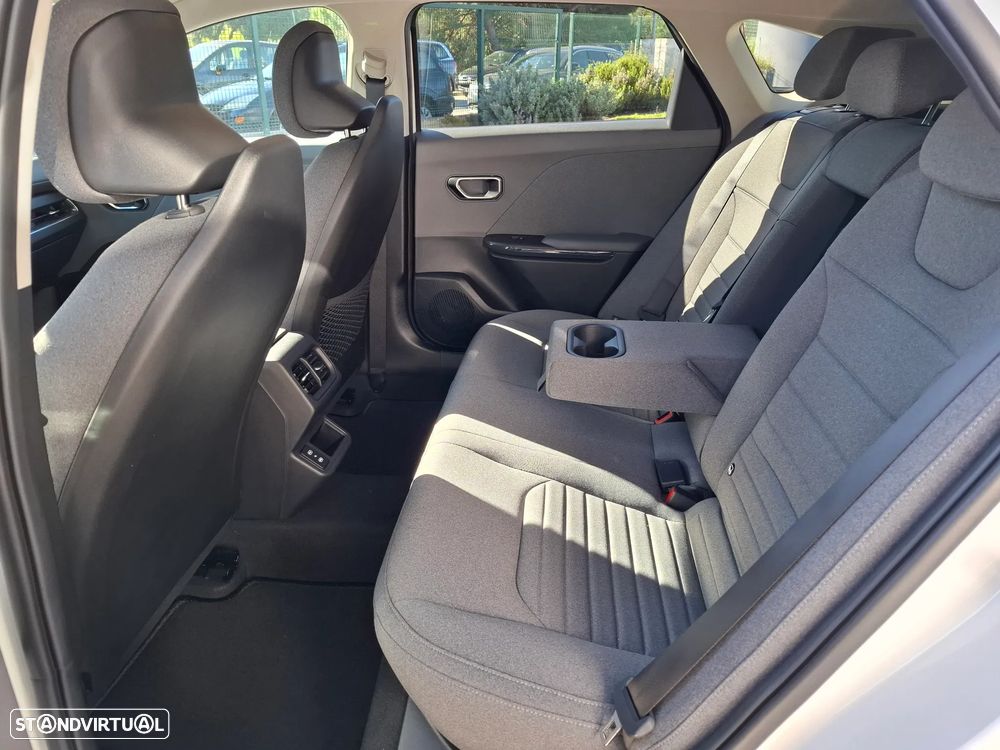 Kia K4 1.0 T-GDI Tech - 36