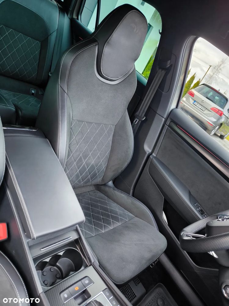 Skoda Superb 2.0 TDI SCR Sportline DSG - 40