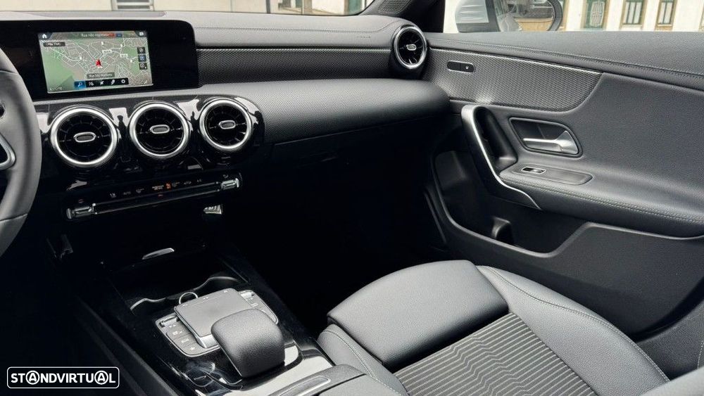 Mercedes-Benz CLA 200 - 15