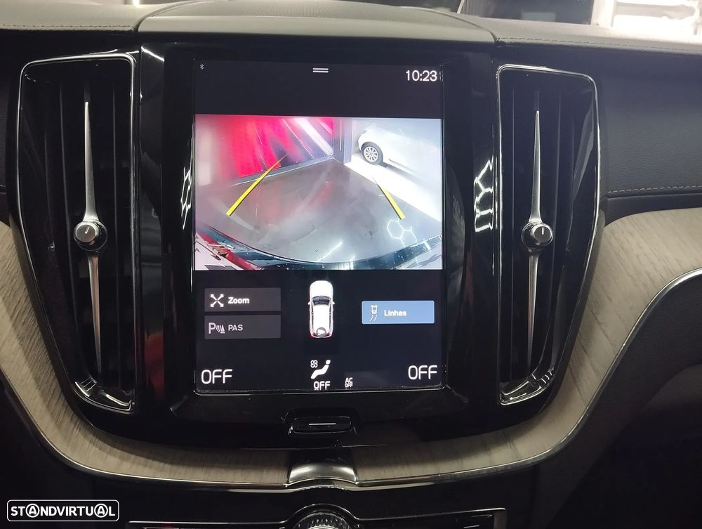 Volvo XC 60 2.0 D4 Inscription Geartronic - 27